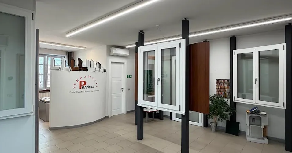 Sede Perricci Serramenti a Pescantina, Verona