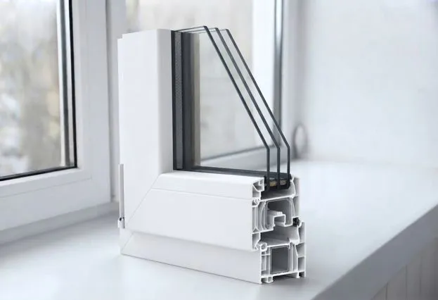 Finestra in PVC con triplo vetro ad alto isolamento termico, Perricci Serramenti