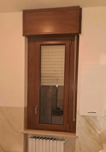 porta finestra in legno doppio vetro